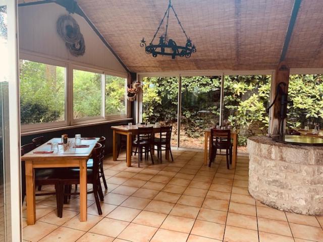 Отель Hôtel Restaurant La Bergerie