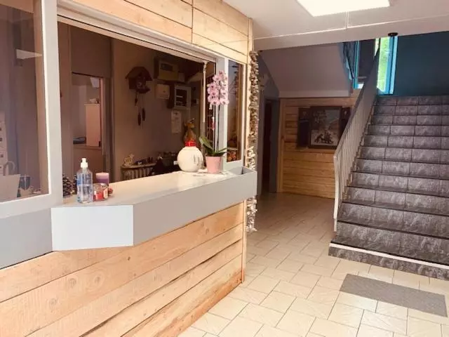 ホテル Hôtel Restaurant La Bergerie