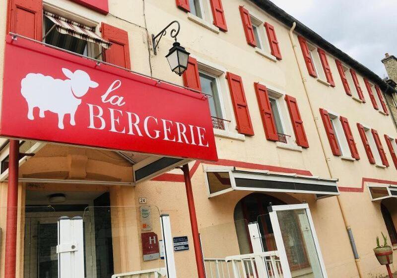 Отель Hôtel Restaurant La Bergerie