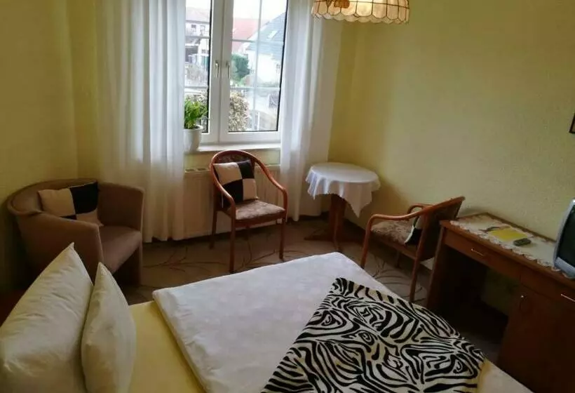 Hotelli Pension Schulze