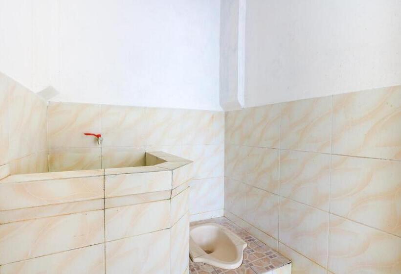 Spot On 2422 Hotel Moga Sari