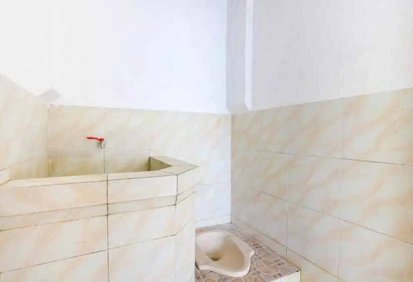 Spot On 2422 Hotel Moga Sari