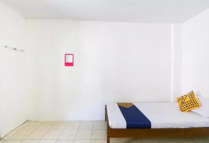 Spot On 2422 Hotel Moga Sari