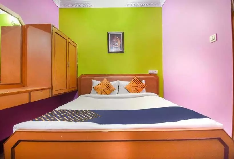 Hotelli Spot On 65925 Sindur Lodge