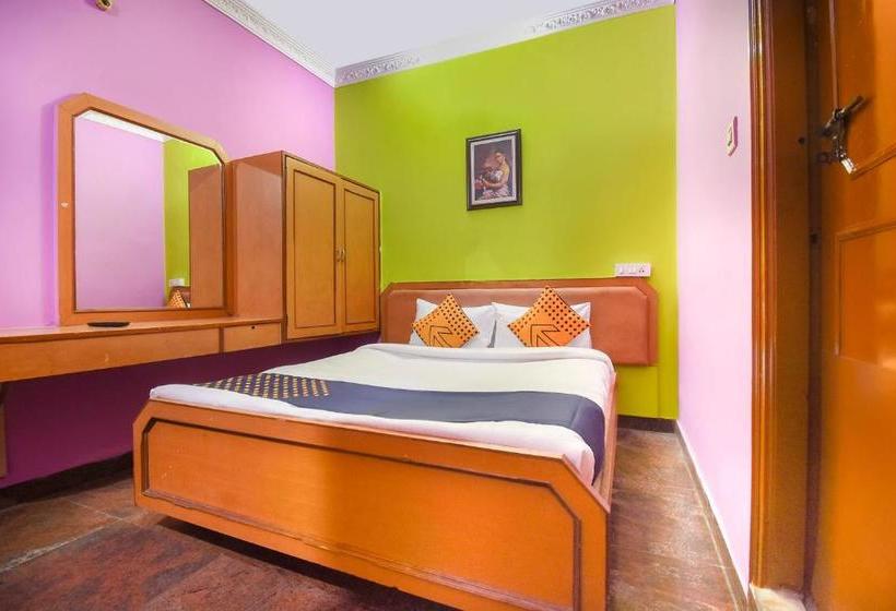 호텔 Spot On 65925 Sindur Lodge