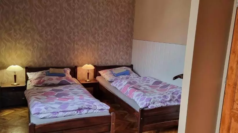 Hotelli Ubytování 8