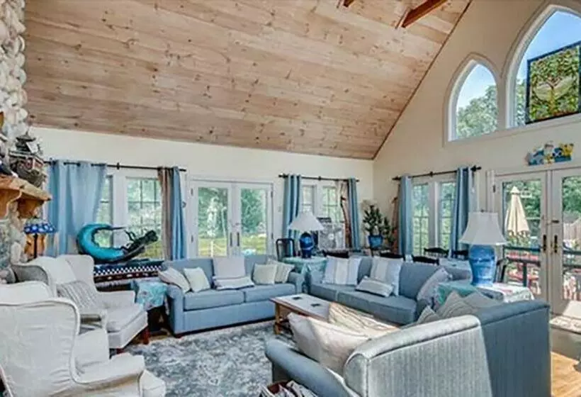 Hotelli West Tisbury Inn