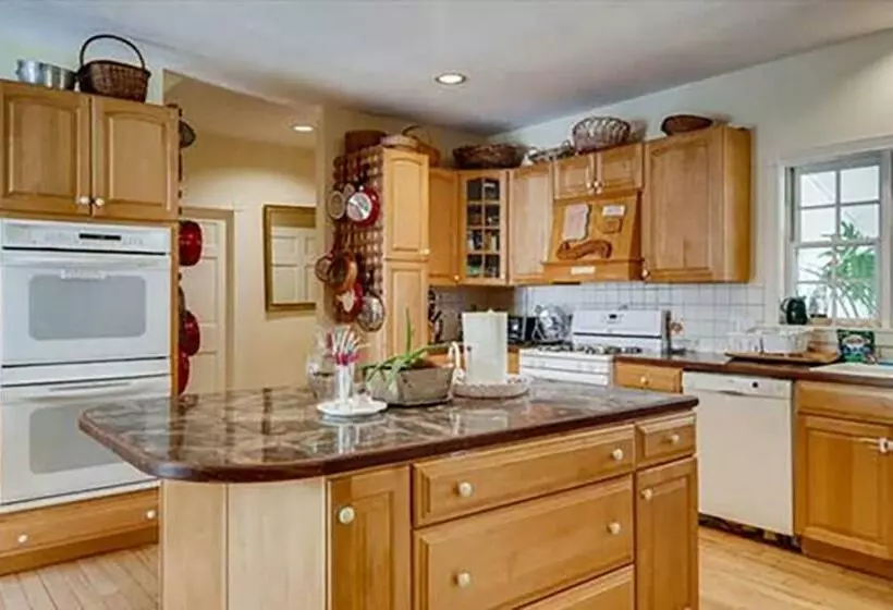 Hotelli West Tisbury Inn