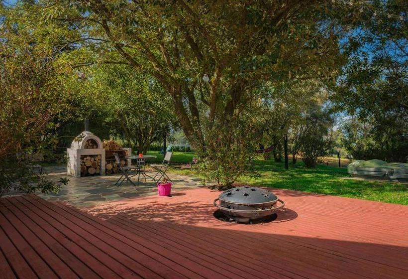 بنسيون Entre árboles Hostal