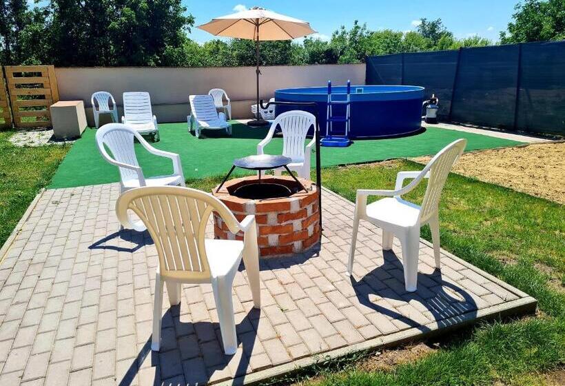 פנסיון Hócza House Poroszló