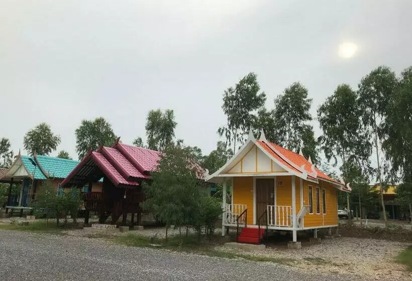 リゾートホテル Baan Pak Wangthong