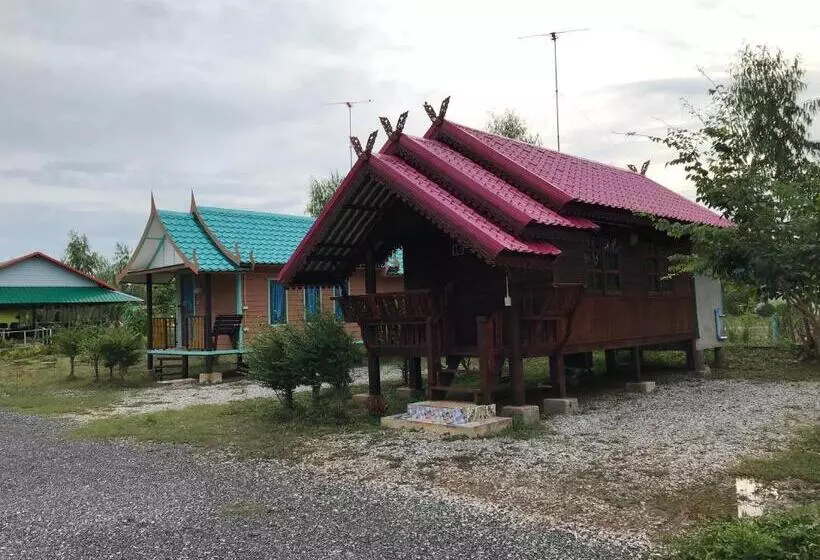 リゾートホテル Baan Pak Wangthong