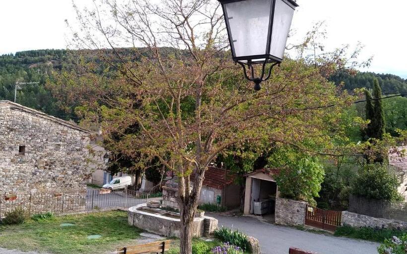 旅馆 Auberge Le Lupin Blanc