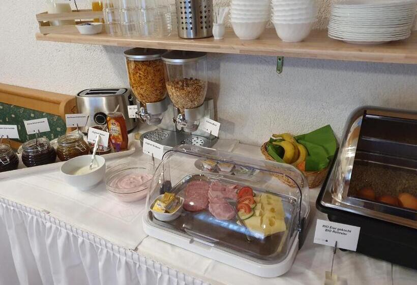 旅馆 Gasthof Pension Weißes Rössl