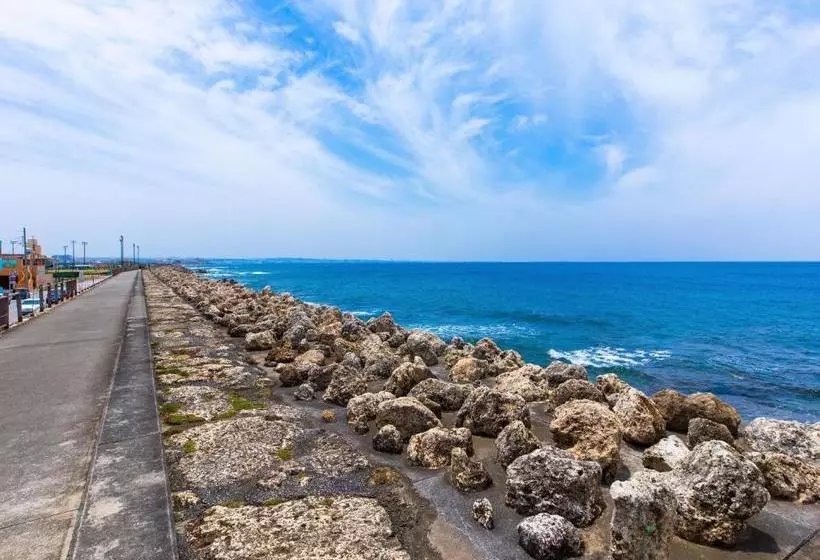 ユースホステル Mr.kinjo Inn Kadena