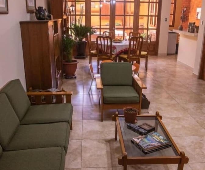 ベッドアンドブレックファースト Casa Huéspedes Pimentel