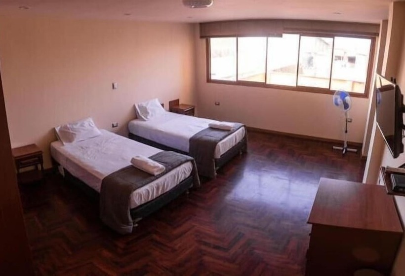 ベッドアンドブレックファースト Casa Huéspedes Pimentel