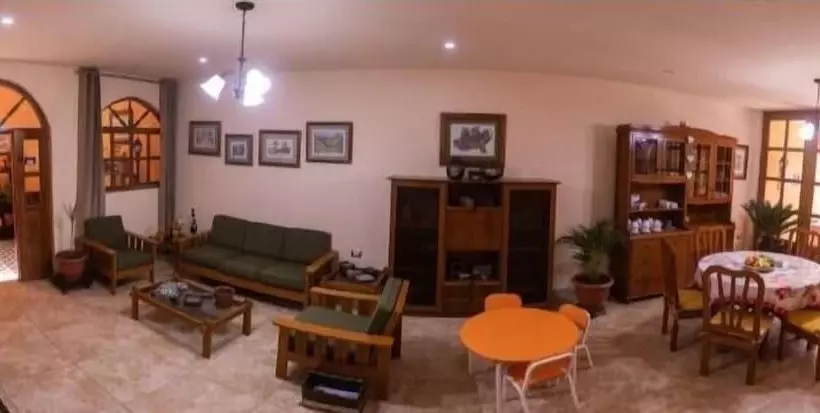 ベッドアンドブレックファースト Casa Huéspedes Pimentel