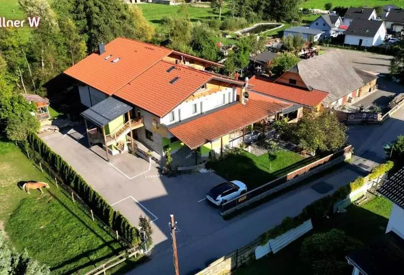 Aamiaismajoitus (B&B) Lorenzer Schlafstubn/haus Wanderl