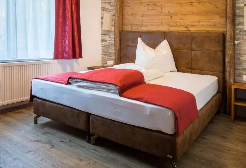 Aamiaismajoitus (B&B) Lorenzer Schlafstubn/haus Wanderl