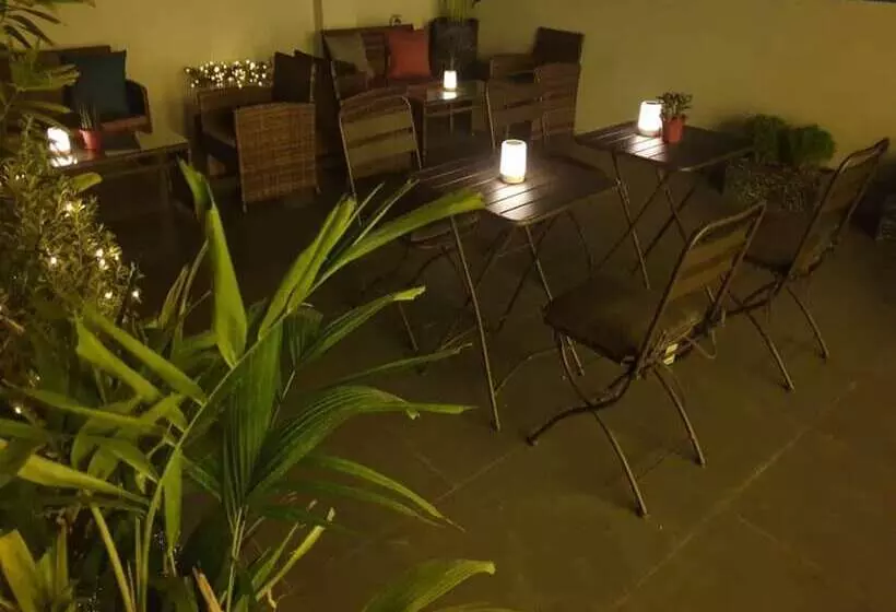 ベッドアンドブレックファースト Radlett Residences Hotel   Tuguegarao