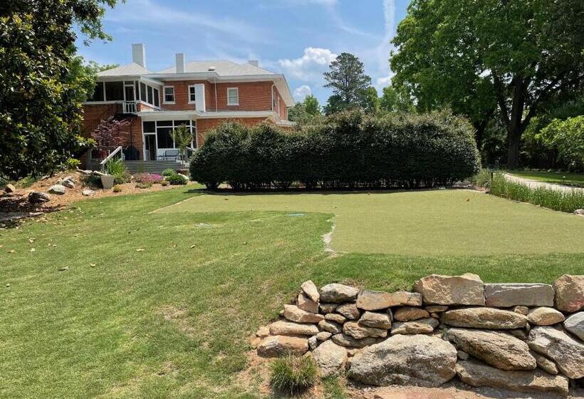 Gillen House Bed And Breakfast