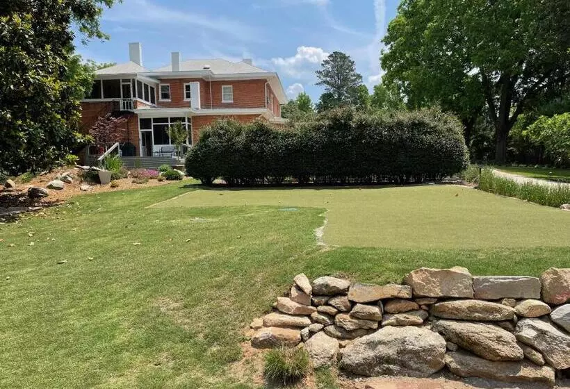 Gillen House Bed And Breakfast