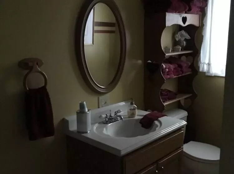 Grabers Green Gables B&b