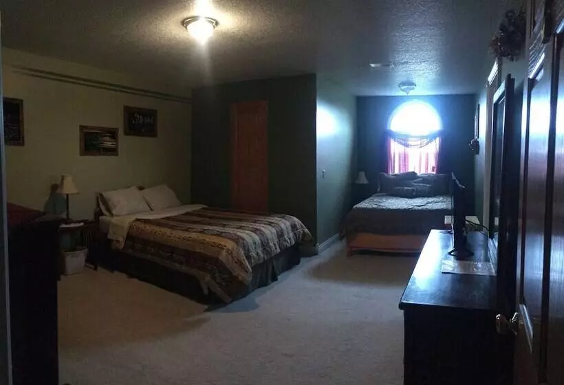 Grabers Green Gables B&b