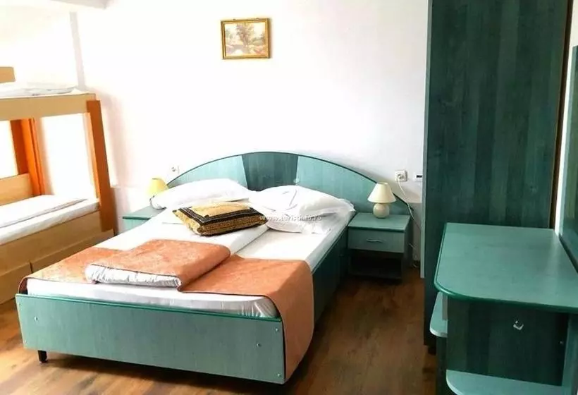 Hostel Condor
