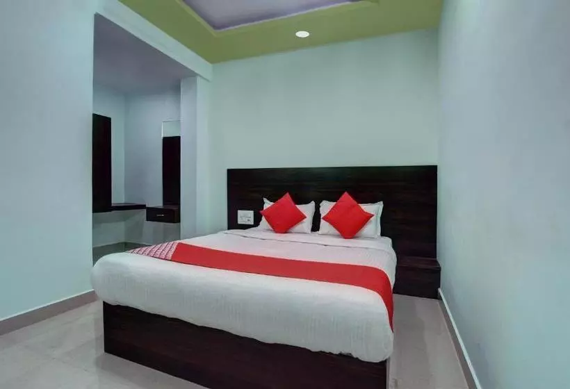Hotelli Oyo 29743 Pushpagiri Comforts
