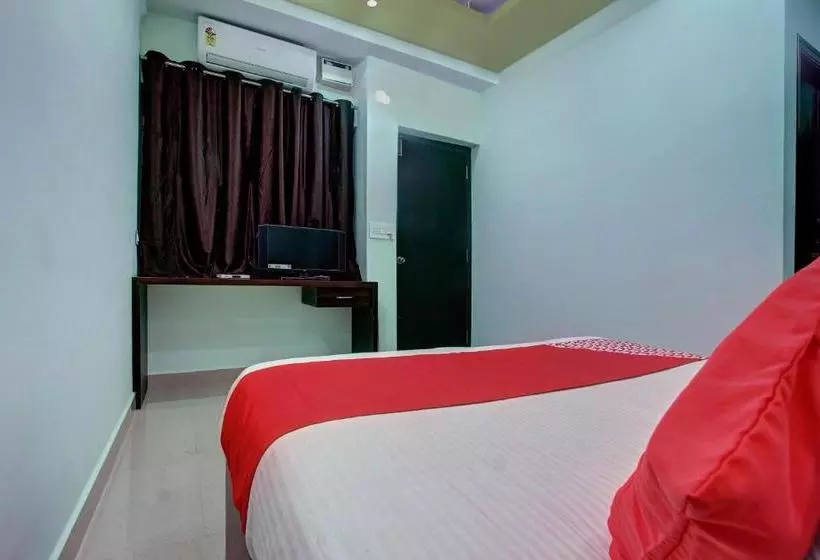 Hotelli Oyo 29743 Pushpagiri Comforts