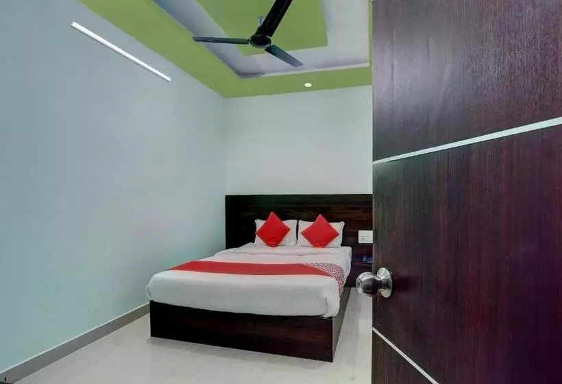 Hotelli Oyo 29743 Pushpagiri Comforts
