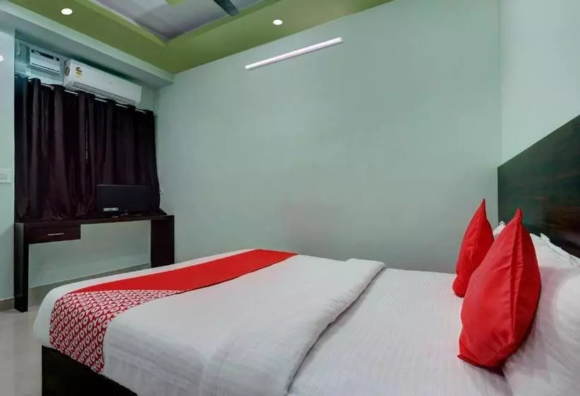 Hotelli Oyo 29743 Pushpagiri Comforts