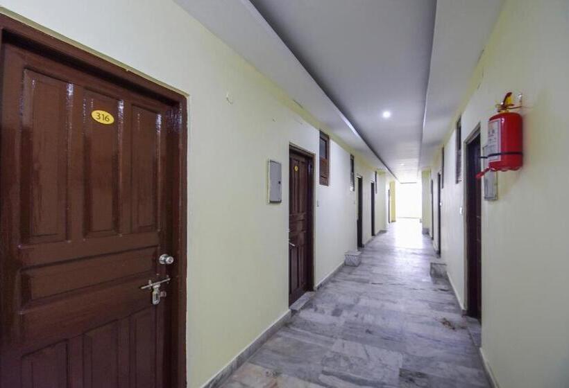 Hotel Oyo 47040 Vibes