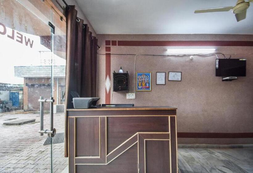 Hotel Oyo 47040 Vibes