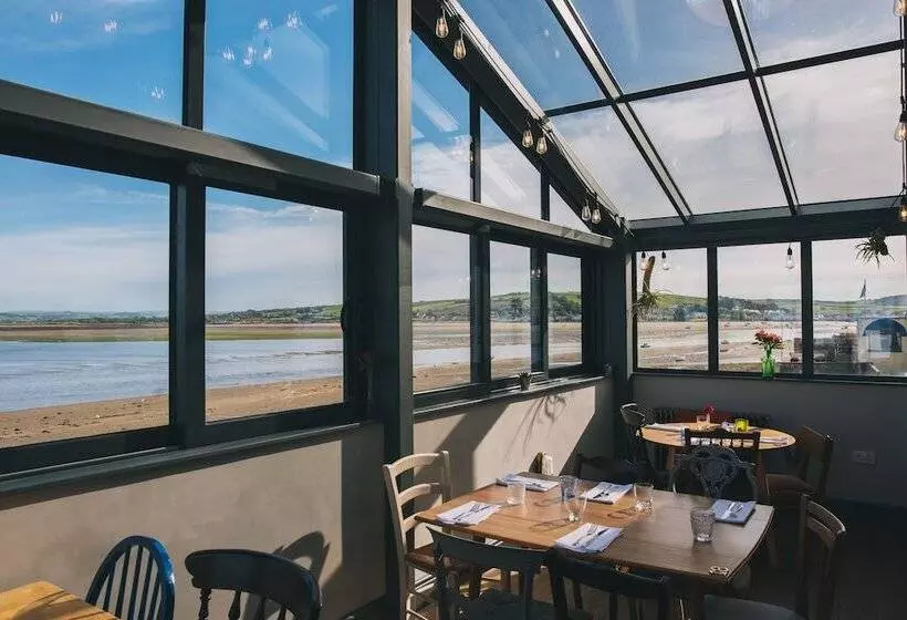 Hotel The Royal George