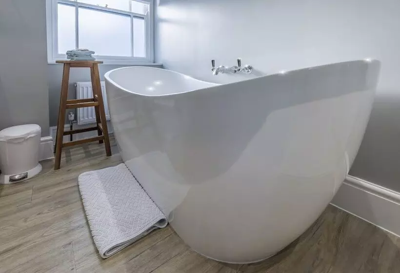 Hotel The Royal George