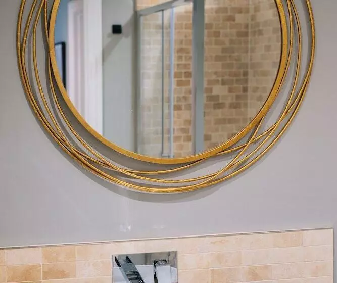 Hotel The Royal George