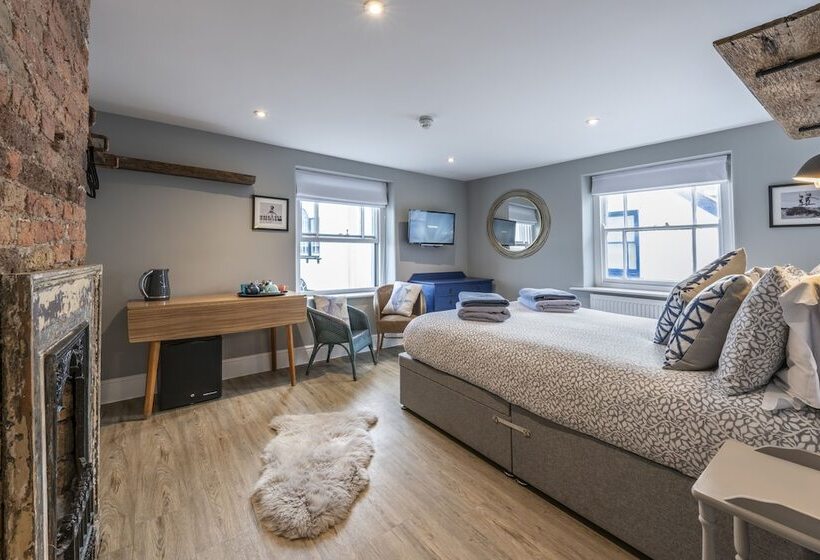 Hotel The Royal George