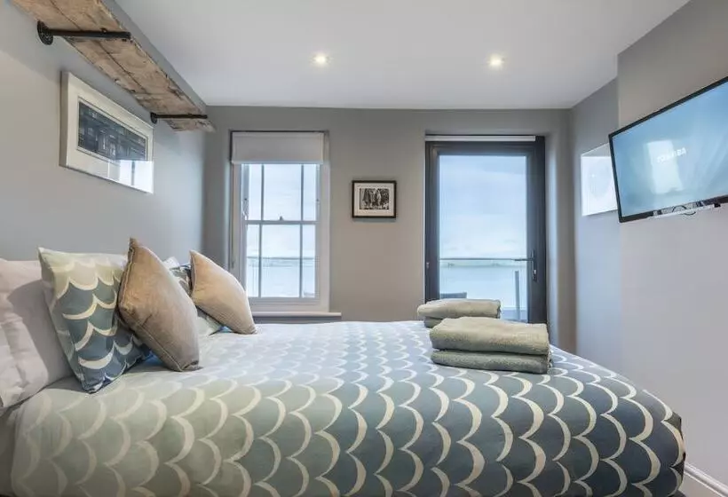 Hotel The Royal George