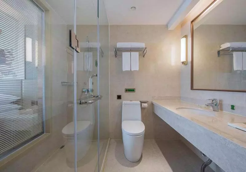 Hotelli Vienne International