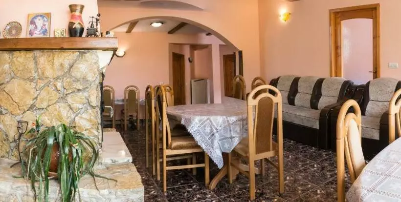 پانسیون Casa Rareş Suceviţa