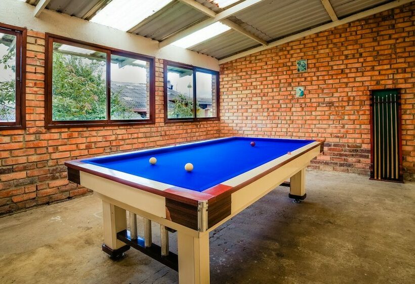 بنسيون Hostel La Abuela