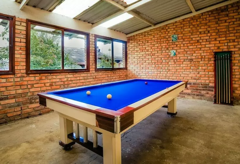 Majatalo Hostel La Abuela