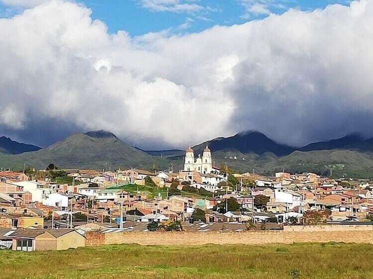 بنسيون Hostel La Abuela