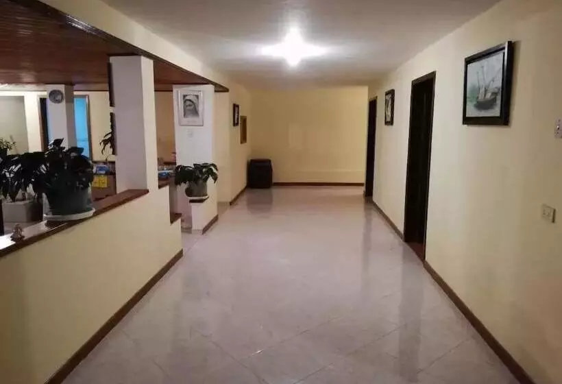 Majatalo Hostel La Abuela