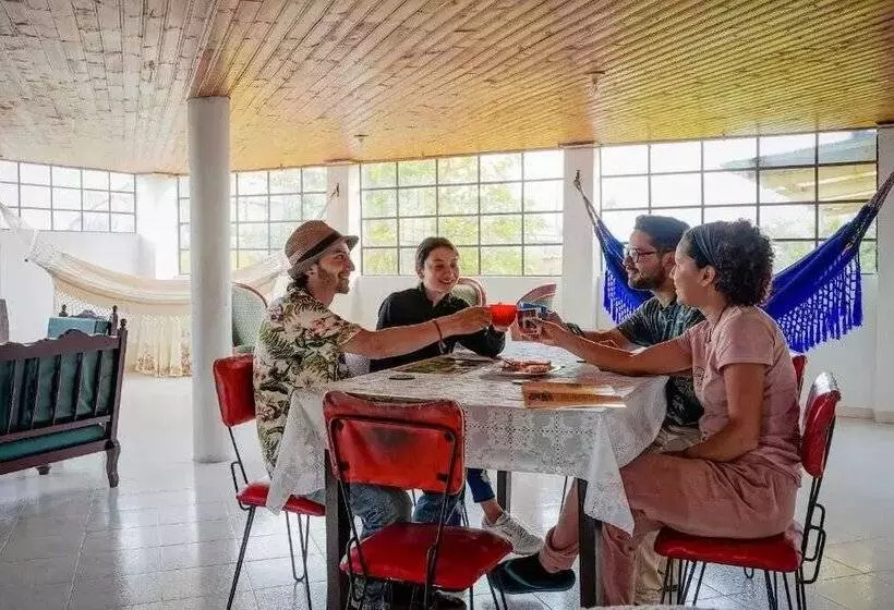 Majatalo Hostel La Abuela