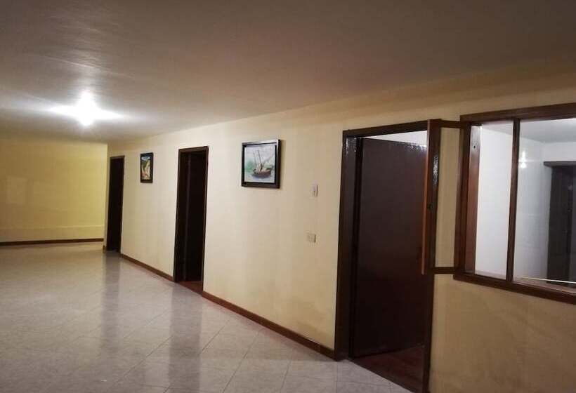 بنسيون Hostel La Abuela