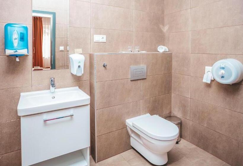 ペンション Malkia Penzion